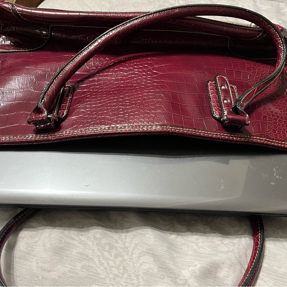 Handbag - Picture 13 of 16
